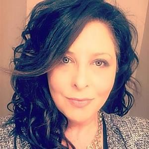 Meet your Posher, Alyson